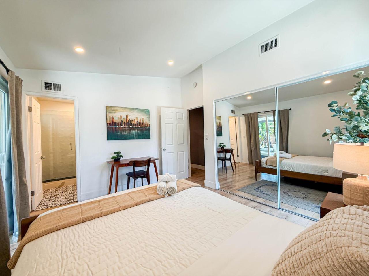 Casa vacanze Lovely 4br Family Haven With Pool And Backyard -fal-uc *