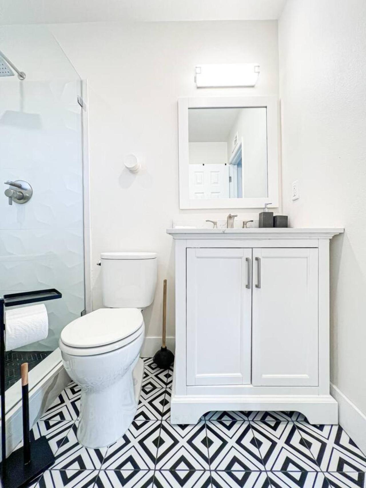 Lovely 4br Family Haven With Pool And Backyard -fal-uc Los Angeles